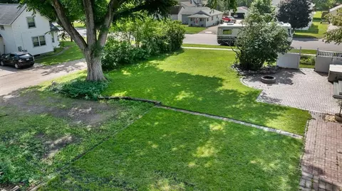 901 N 4th St, Marshall, MN 56258 photo 11