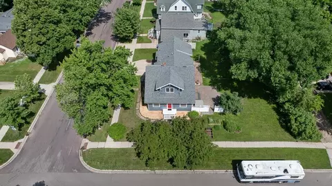 901 N 4th St, Marshall, MN 56258 photo 13