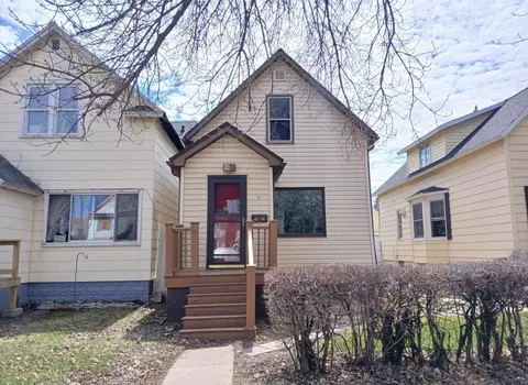 512 S 5th St S, Virginia, MN 55792