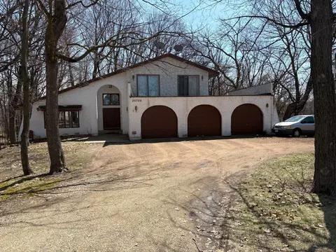 25725 Birch Bluff Rd, Shorewood, MN 55331