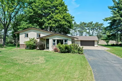 8170 113th St S, Cottage Grove, MN 55016
