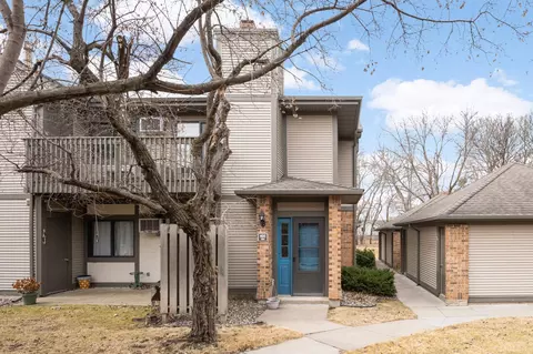 405 Shelard Pkwy #204, Saint Louis Park, MN 55426