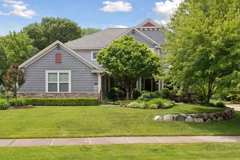 6773 Garland Ln N, Maple Grove, MN 55311
