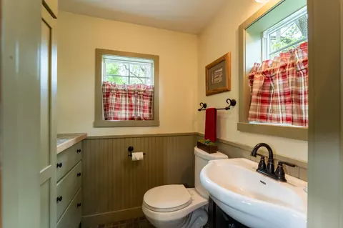 204 Erblang Ave, Faribault, MN 55021 photo 12