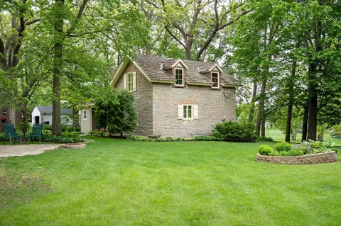 204 Erblang Ave, Faribault, MN 55021 photo 4