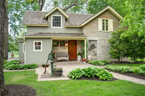 204 Erblang Ave, Faribault, MN 55021