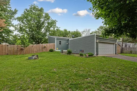 1858 Kennedy Ct, Northfield, MN 55057
