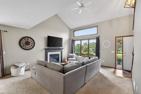 1853 Cliff Lake Ct, Eagan, MN 55122 photo 2