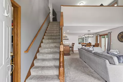 1853 Cliff Lake Ct, Eagan, MN 55122 photo 14