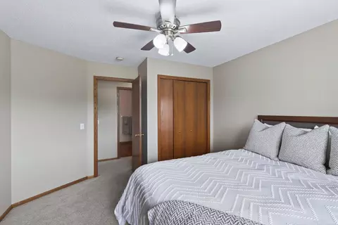 1853 Cliff Lake Ct, Eagan, MN 55122 photo 22