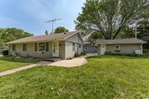 2208 17th Ave NW, Rochester, MN 55901