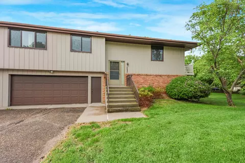 1242 14th St N, Saint Cloud, MN 56303