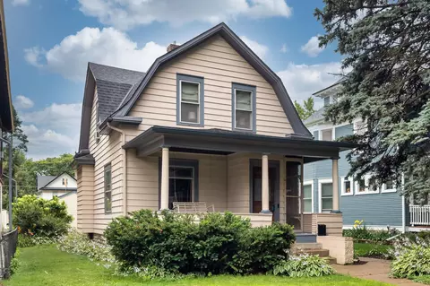 1176 Laurel Ave, Saint Paul, MN 55104