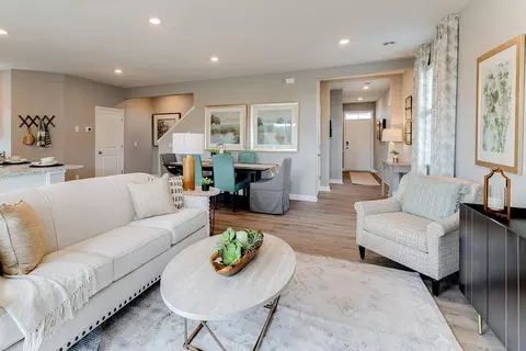 Living - 1019 Shoreview Dr, Jordan, MN 55352 photo 2 of 2