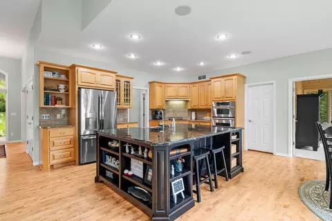 Kitchen - 6600 Geneker Way, Maple Plain, MN 55359 photo 2 of 4