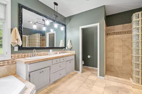 Bath - 6600 Geneker Way, Maple Plain, MN 55359 photo 1 of 4
