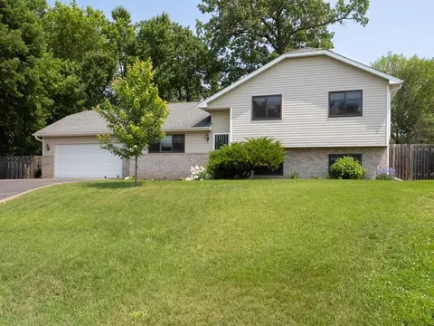 23181 Dahlia St NW, Saint Francis, MN 55070