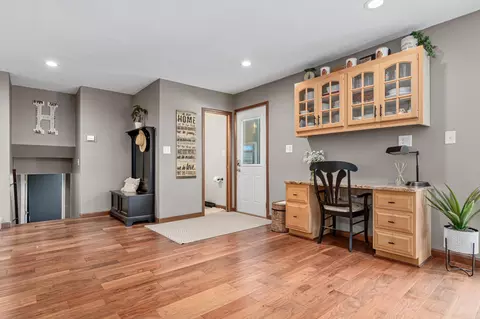 Entry Way - 4322 Rustic Pl, Shoreview, MN 55126 photo 1 of 1