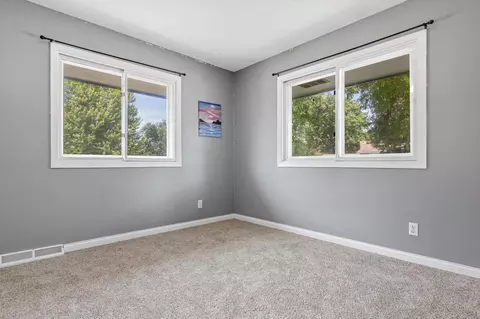 Bedroom - 4322 Rustic Pl, Shoreview, MN 55126 photo 5 of 5