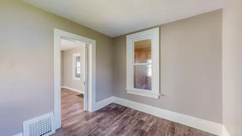 115 1st Ave NE, Plainview, MN 55964 photo 8
