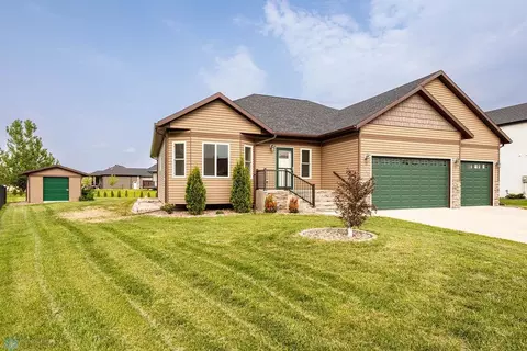 Exterior - 7214 Eagle Pointe Dr S, Fargo, ND 58104 photo 11 of 11
