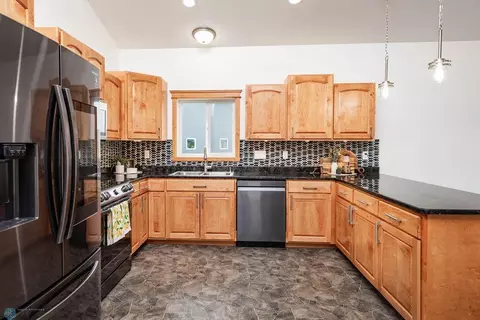 Kitchen - 7214 Eagle Pointe Dr S, Fargo, ND 58104 photo 2 of 4