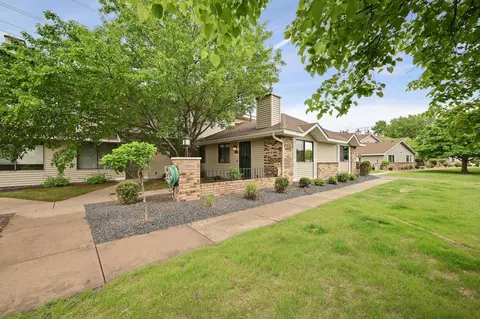 7530 Vinewood Ct, Maple Grove, MN 55311