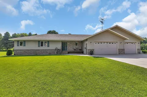 204 West St, Saint Martin, MN 56376