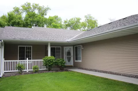 7642 Palisades Ave NE, Otsego, MN 55330