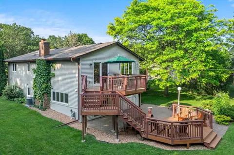674 Mound Ave, Shoreview, MN 55126