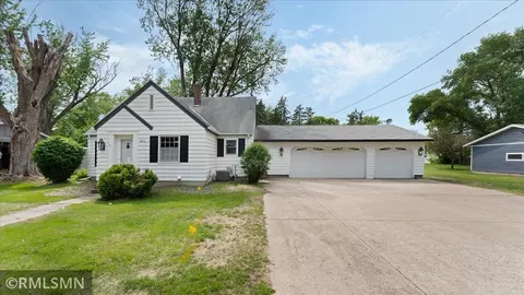 651 Third St N, Dassel, MN 55325