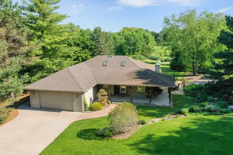 5820 Lake Sarah Heights Dr, Greenfield, MN 55373