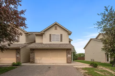 3518 Goodwin Ave N, Oakdale, MN 55128