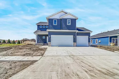 864 Harvest Cir, Horace, ND 58047