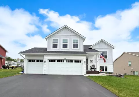 344 Aspen Dr, Somerset, WI 54025