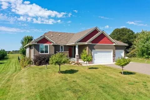 26336 Newton Ave, Chisago City, MN 55013