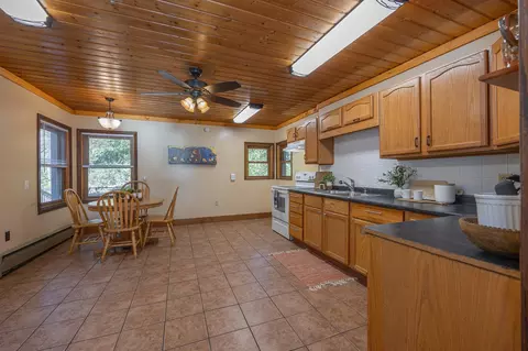 Kitchen - 875 County 11 NW, Hackensack, MN 56452 photo 5 of 5