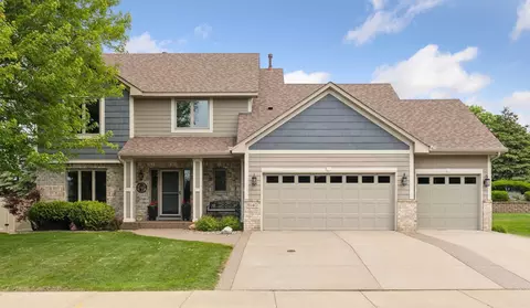 8140 Shenandoah Ln N, Maple Grove, MN 55311