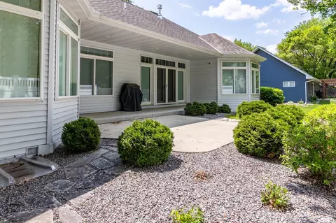 Exterior - 2105 7th Ave S, Saint Cloud, MN 56301 photo 9 of 11