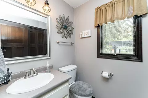 Bath - 2003 8th St SW, Austin, MN 55912 photo 1 of 6