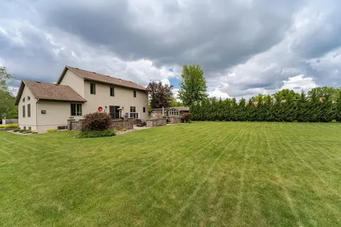 Exterior - 2003 8th St SW, Austin, MN 55912 photo 5 of 13