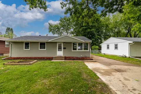 8201 32nd Pl N, Crystal, MN 55427