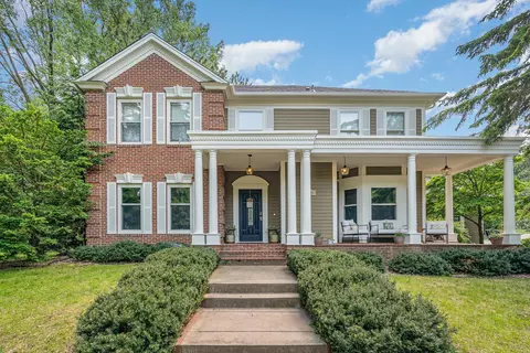 8167 Galway Cir, Woodbury, MN 55125