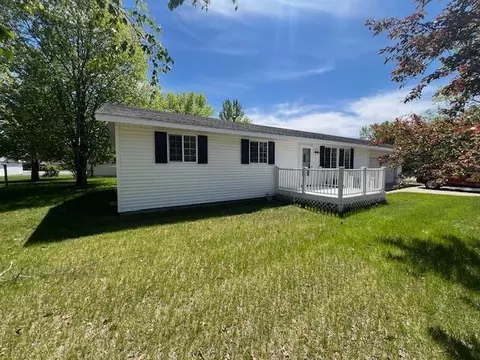 633 4th Ave SW, Perham, MN 56573 photo 6