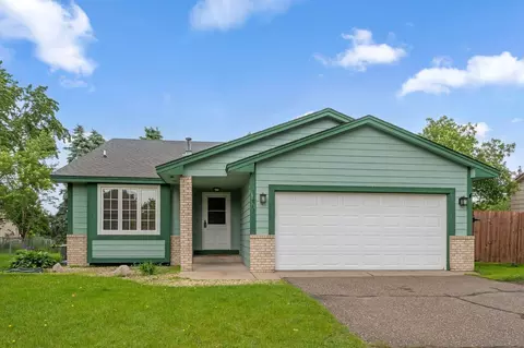 11813 Kerry St NW, Coon Rapids, MN 55433