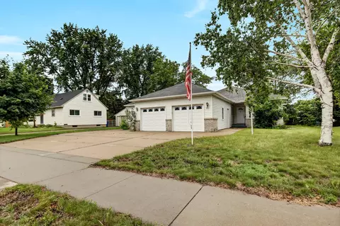 727 30th Ave N, Saint Cloud, MN 56303