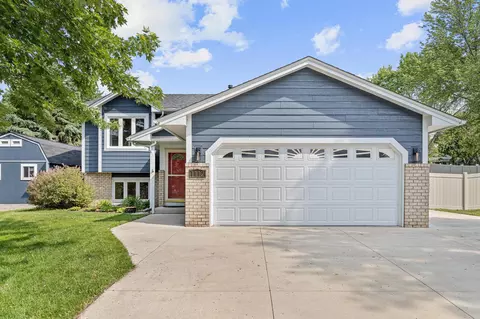 1112 Dakota St S, Shakopee, MN 55379