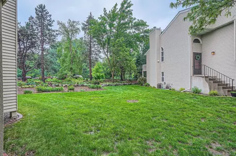 Exterior - 4271 Boulder Ridge Pt, Eagan, MN 55122 photo 4 of 4