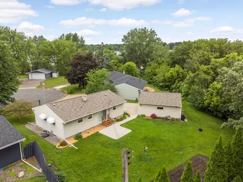 6273 Woodbine Ct, Woodbury, MN 55125