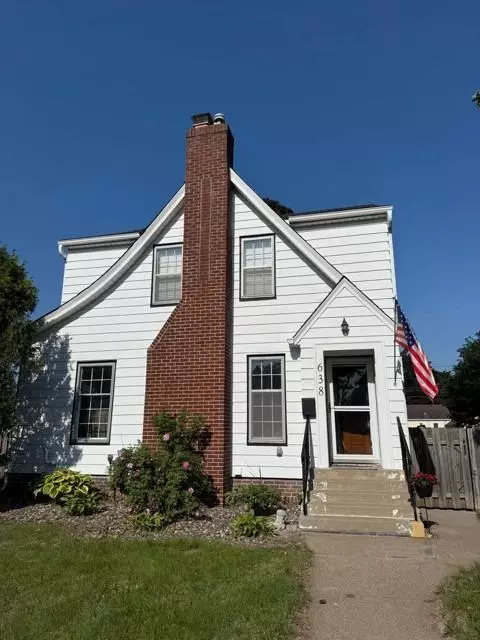 638 6th Ave S, South Saint Paul, MN 55075